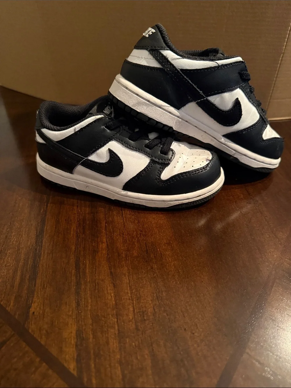 Nike Kids White and Black Low-Top Sneakers